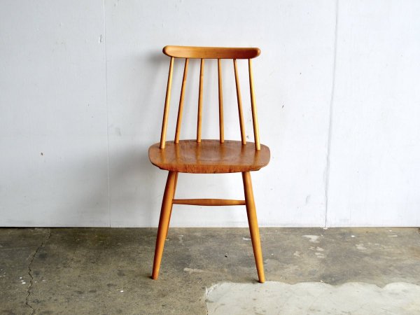 Chair (1) / Fanett