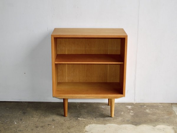 Bookshelf (12) / Karl Andersson & Soner