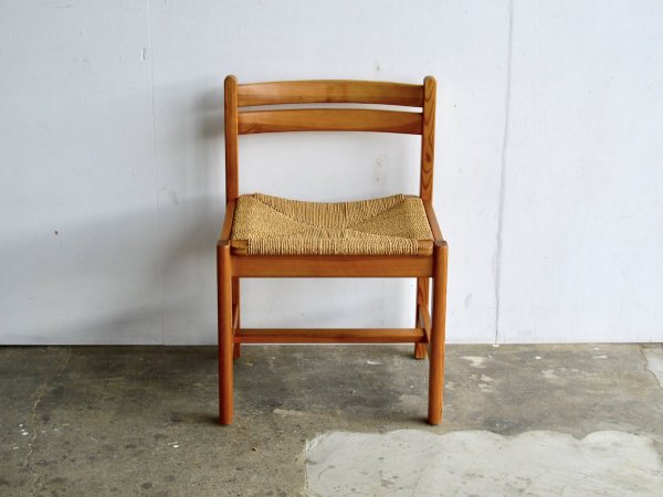 Chair (5) / Assebo