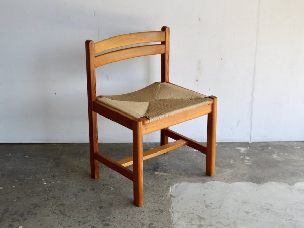 Chair (7) / Assebo