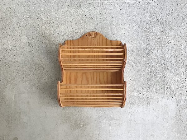 Wall-hanging Basket