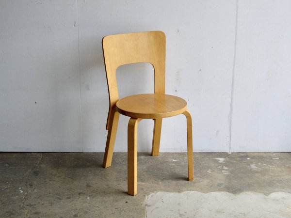 Chair (2) / AALT 66