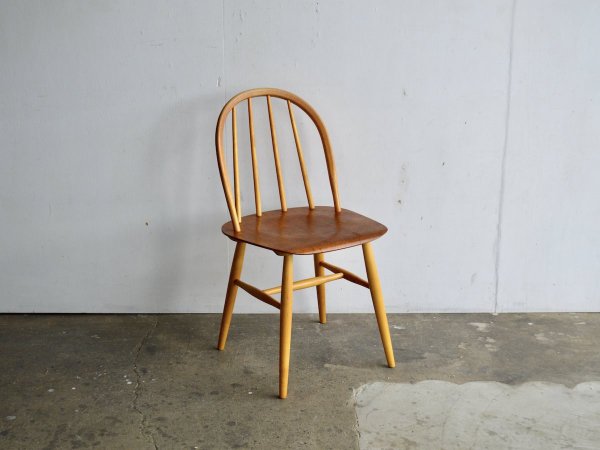 Chair (2) / Fanett Round