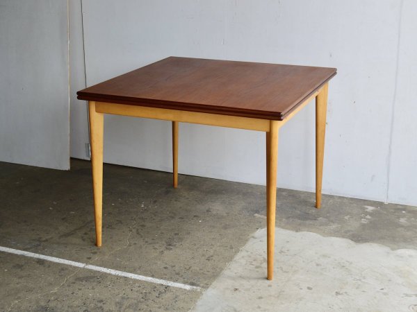 Dining Table (102)