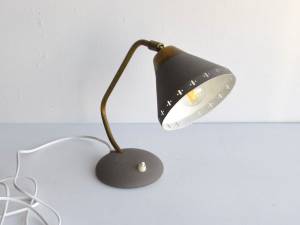 Desk Lamp (239) /Eric Warna