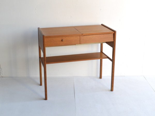 Dressing Table (desk) (3)
