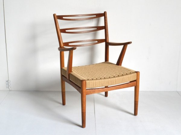 Earsy Chair (9) /  Helge Sibast