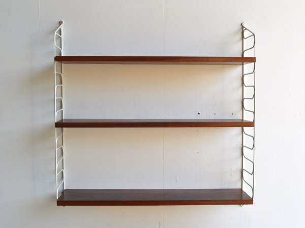 Wall shelf (86) / String