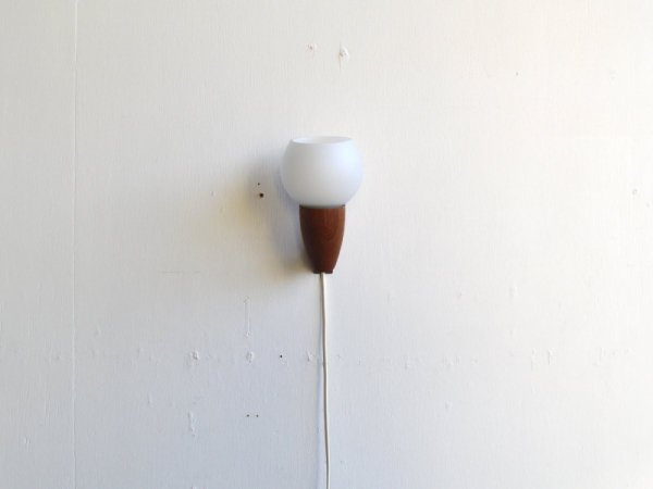 Wall Lamp (242)