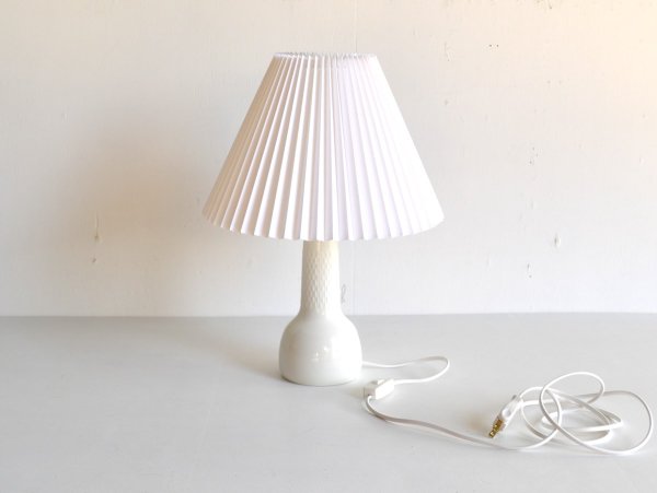 Desk Lamp (250) / Le Klint + Royalcopenhagen