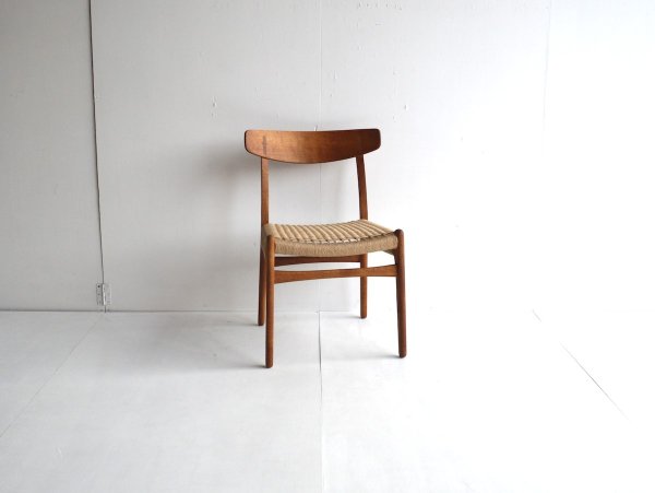 Chair  (1) / CH23