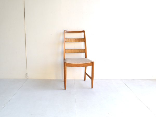 Chair (4) / Berti Fridhagen