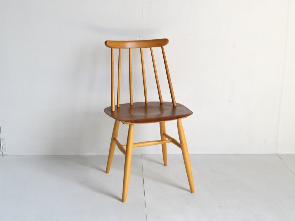 Chair (1) / Fanett