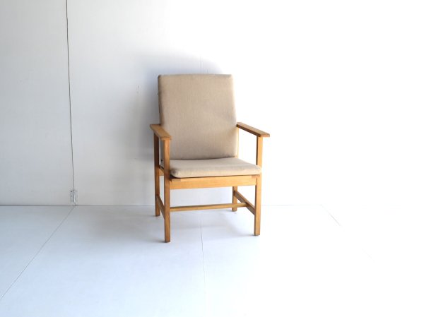 Arm Chair / Model2257