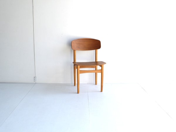 Chair (5) / Model 122