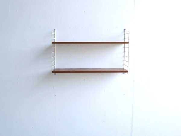 Wall Shelf (94) / String