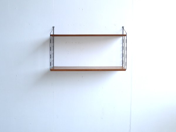 Wall Shelf (95) / String