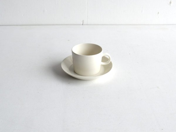 Cup  Saucer / Teema