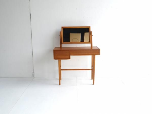 Dresing Table (Desk) (5)