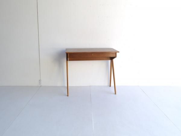 Dressing Table (Desk) (6)