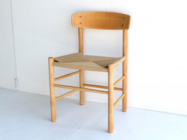 Chair  (1) / J39