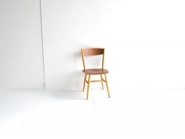 Chair (2) / Fanett