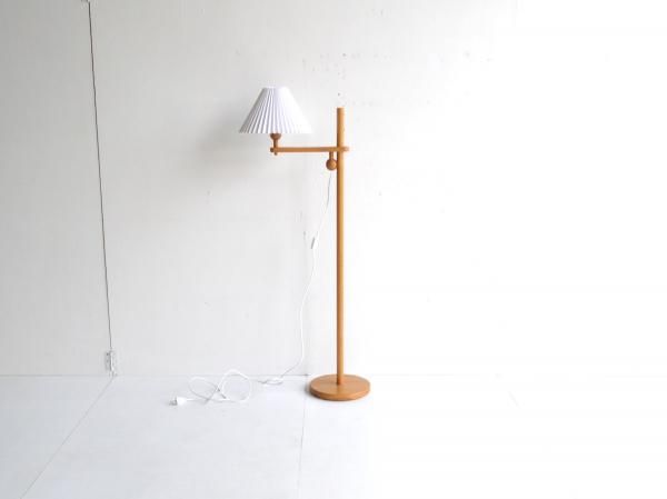 Floor Lamp (144) / Yngve Ekastrom