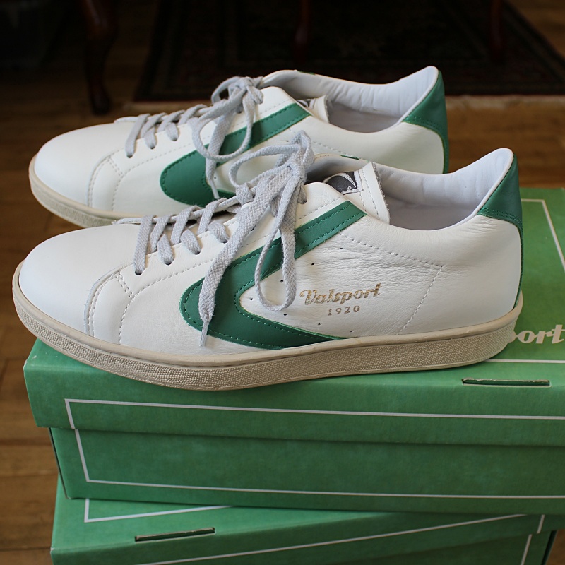 【極美品】Valsport スニーカー Tournament 41 白 7932B342-CC56-4943-A03F-