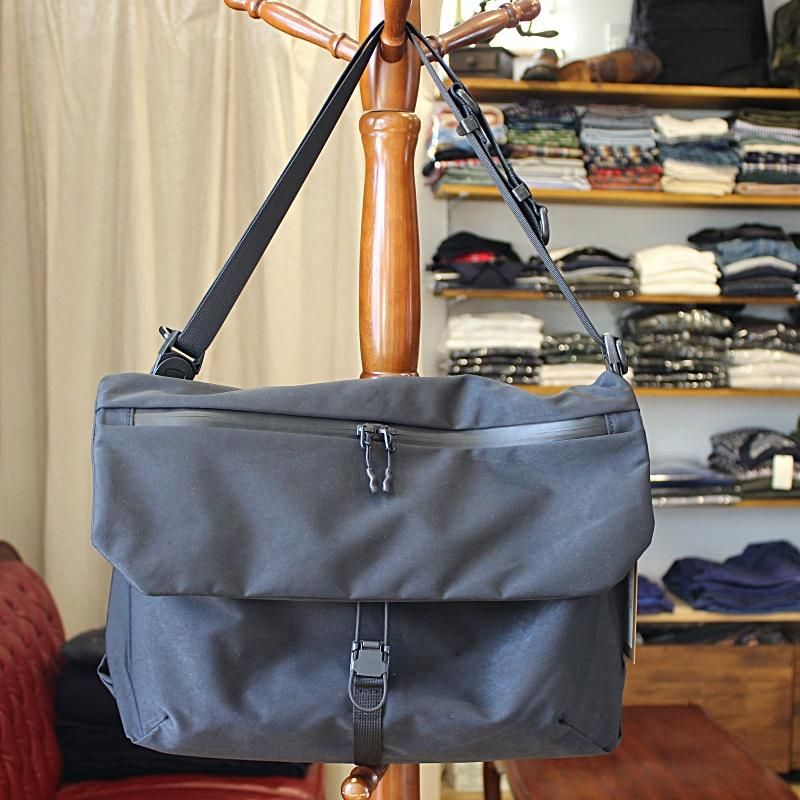 COLINA de passaros コリーナ highdensity milicloth bread bag COLINA de passaros コリーナ highdensity milicloth bread bag