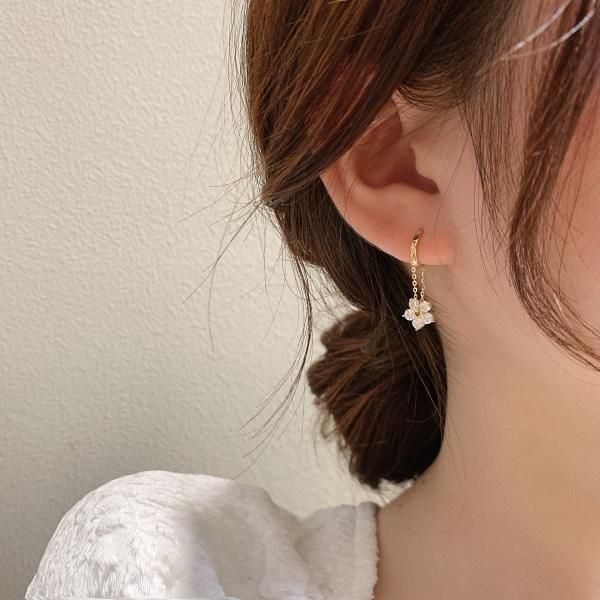 ピアス お花 小ぶり ゆれる チェーン フープ フラワーピアス