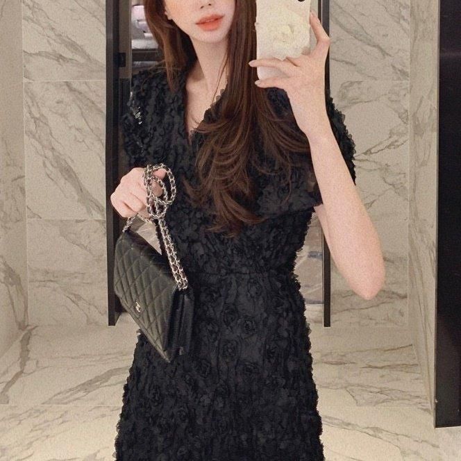 ドレス 花柄 Vネック パフスリーブ Iライン ロング丈 華やか ドレス 花柄 Vネック パフスリーブ Iライン ロング丈 華やか
