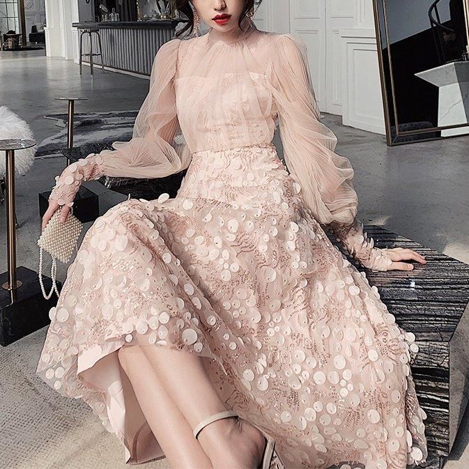 シアーパフスリーブペプラムスパンコール花柄セットアップドレス結婚式
