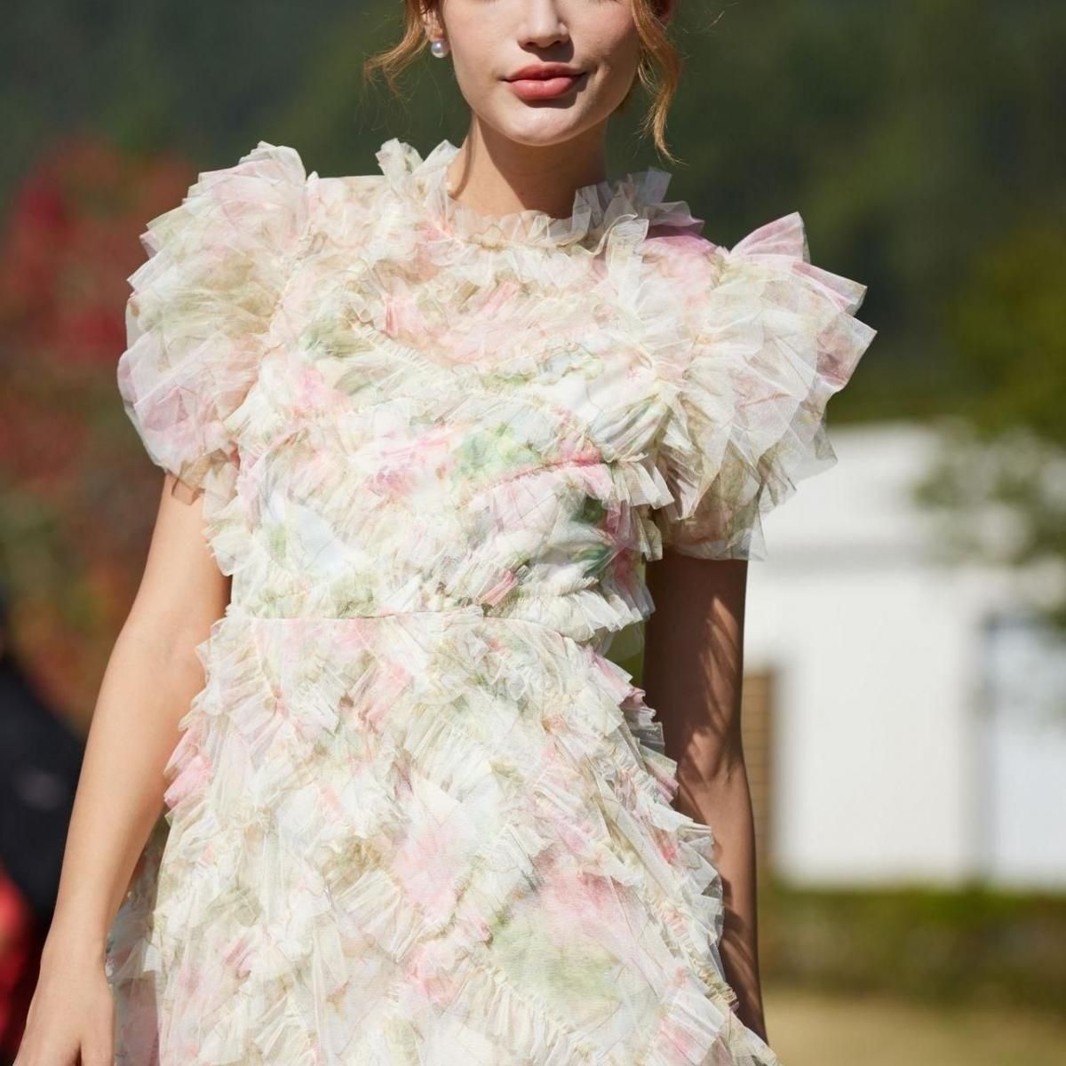 【an】ハイネックフリルドレス XSサイズあり【an/アン】フリル/ ハイネック/ ショートスリーブ