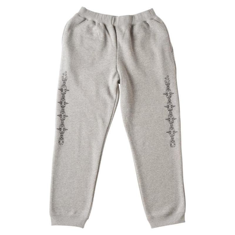 <img class='new_mark_img1' src='https://img.shop-pro.jp/img/new/icons16.gif' style='border:none;display:inline;margin:0px;padding:0px;width:auto;' />SALECHAIN SWEAT PANTS - GREY