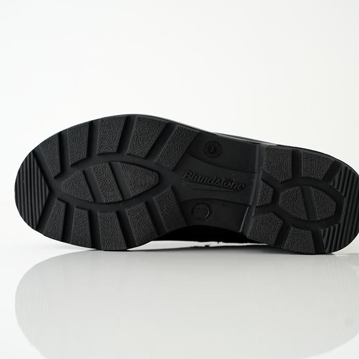 blundstone lowcut