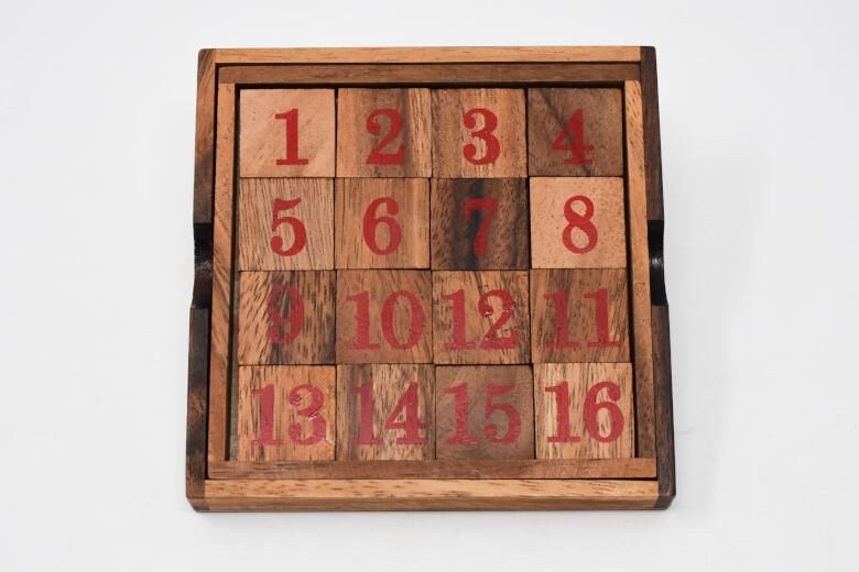 15パズル 木製パズル 34ゲーム 魔法陣 Sliding Puzzle 木製ゲーム タイ雑貨 Lapislazuli