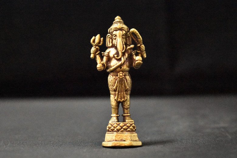 ヒンドゥー教神様 真鍮製本読みガネーシャ