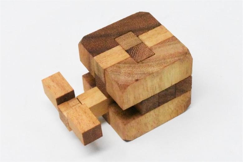 ダイヤモンドスクエア・L【木製パズル】/2Sizes/木製ゲーム/タイ