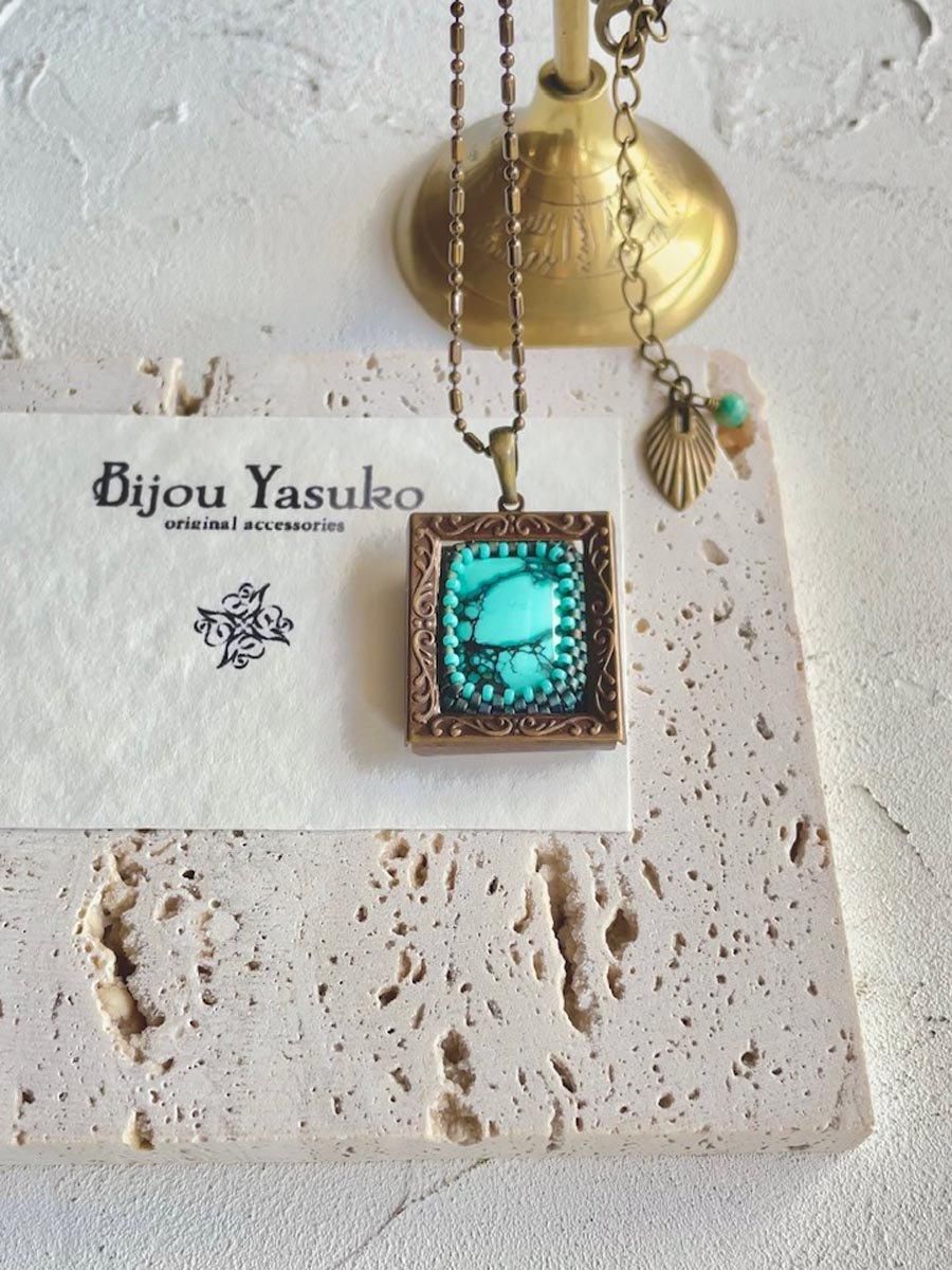 ターコイズ スクエア ネックレス 、ターコイズ ビーズ フレーミング