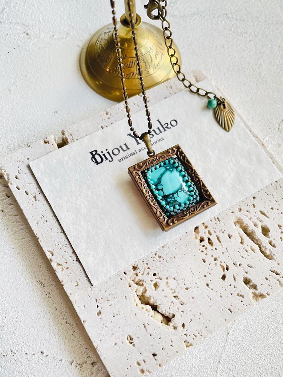ターコイズ スクエア ネックレス 、ターコイズ ビーズ フレーミング