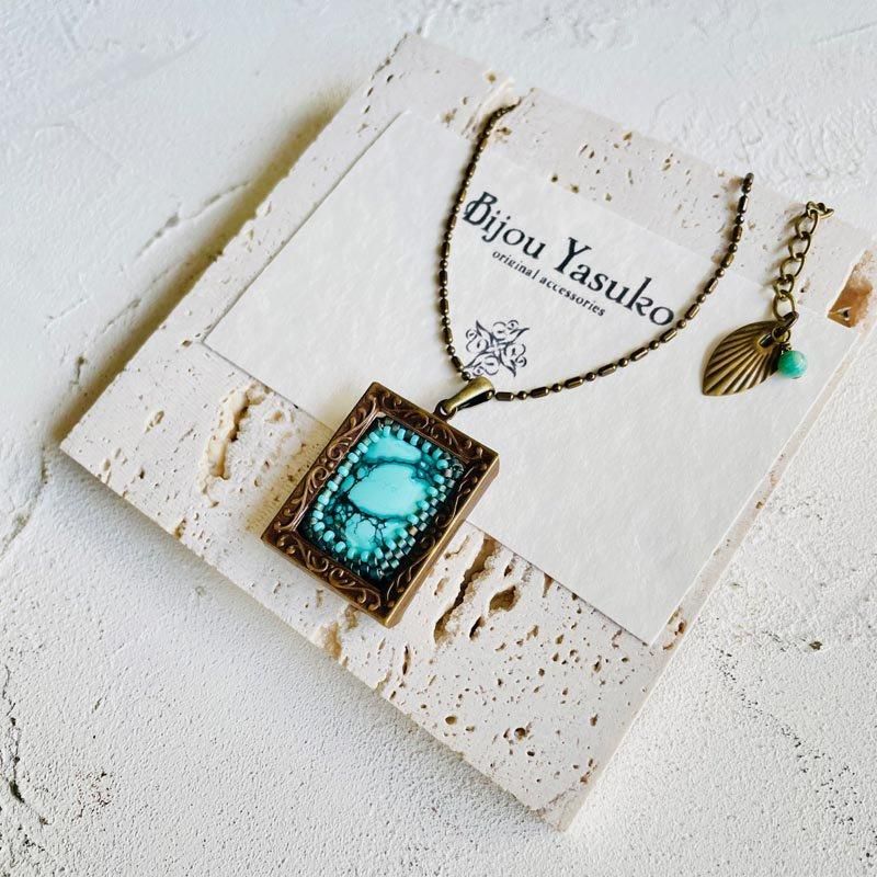 ターコイズ スクエア ネックレス 、ターコイズ ビーズ