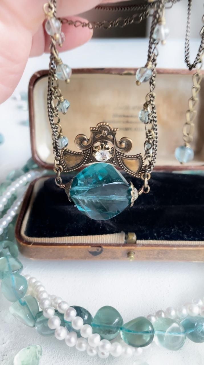 大粒 ブルーフローライト ペンダントトップ ネックレス チェーン 大粒 ブルーフローライト ペンダントトップ ネックレス チェーン