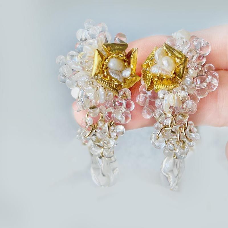 水晶 ケシパールのビジューピアス・イヤリング 淡水パール つぶつぶ ビーズ ピアス クリスタル ビジュー イヤリング ブライダル 結婚式 大ぶり  イヤリング 軽い 通販 | ハンドメイド天然石ビーズアクセサリーのBijouYasuko