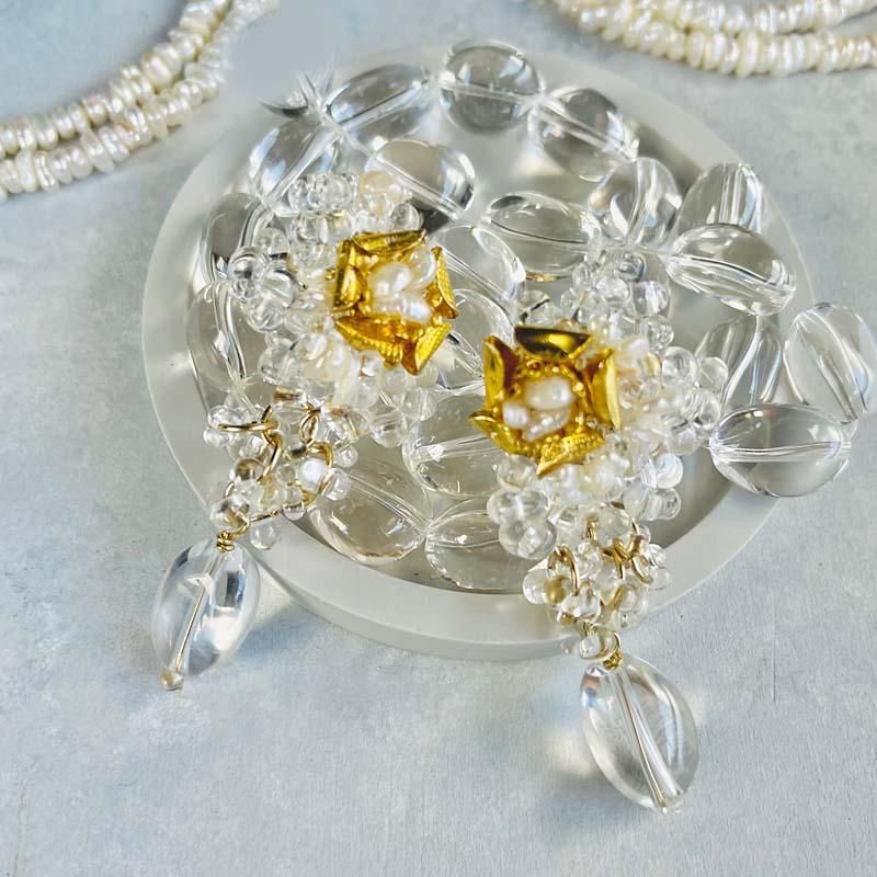 水晶 ケシパールのビジューピアス・イヤリング 淡水パール