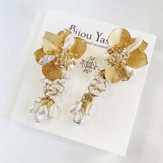 フラワー(花) モチーフから選ぶ大人シックな天然石アクセサリー フラワー(花) モチーフから選ぶ大人シックな天然石アクセサリー
