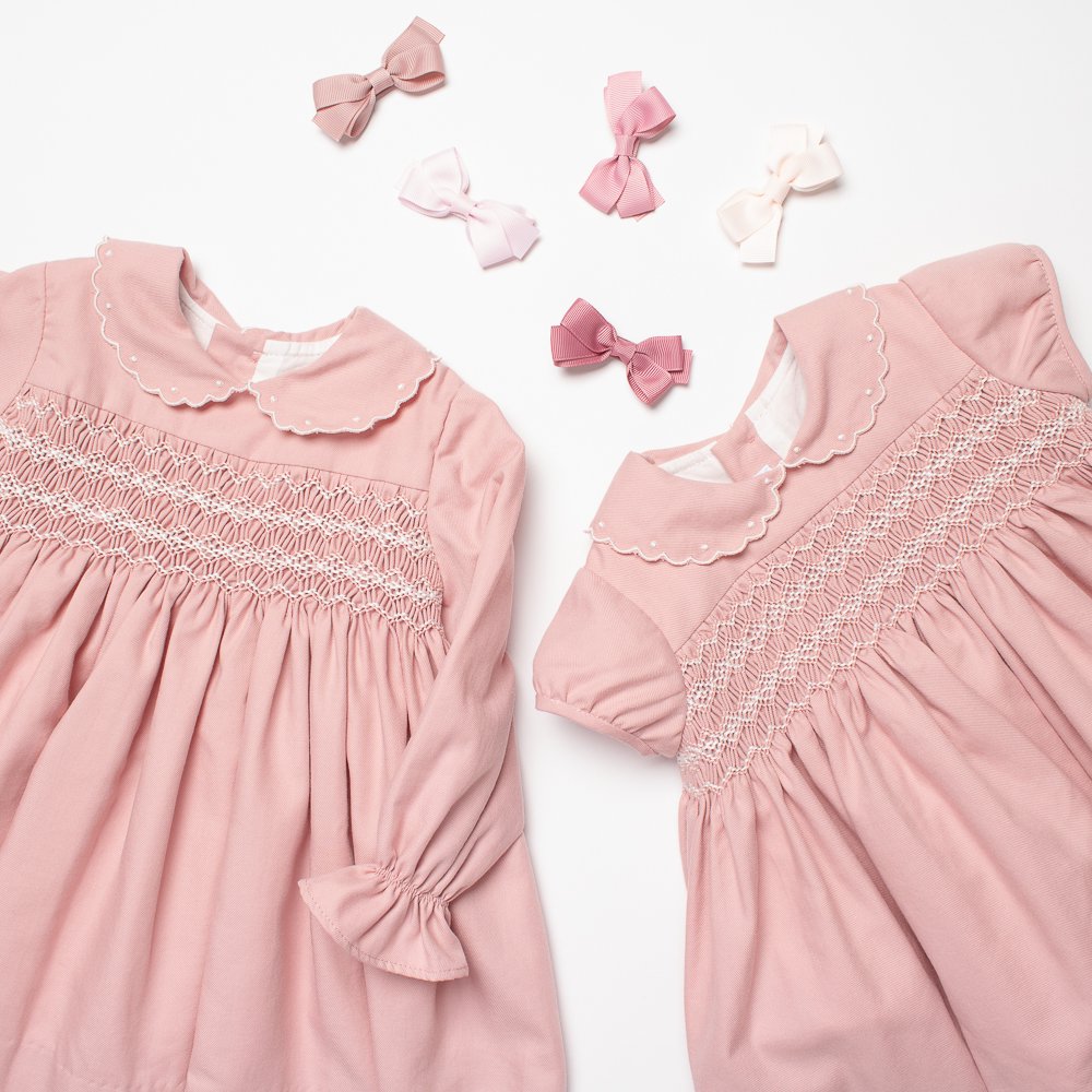 Amaia Kids - Malena dress - Baby pink アマイアキッズ - スモッキング刺繍ワンピース（半袖/長袖）