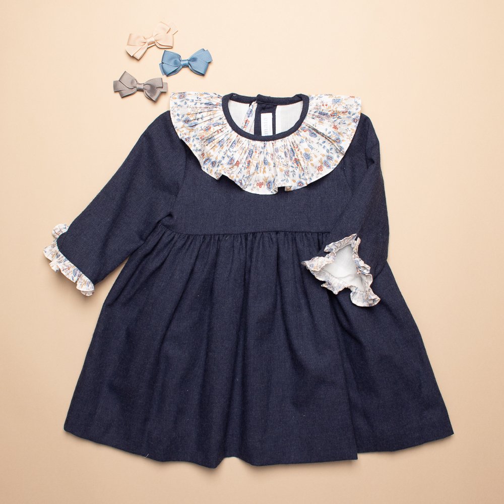 <img class='new_mark_img1' src='https://img.shop-pro.jp/img/new/icons14.gif' style='border:none;display:inline;margin:0px;padding:0px;width:auto;' />Amaia Kids - Heidi dress - Floral collar アマイアキッズ - 花柄襟ワンピース