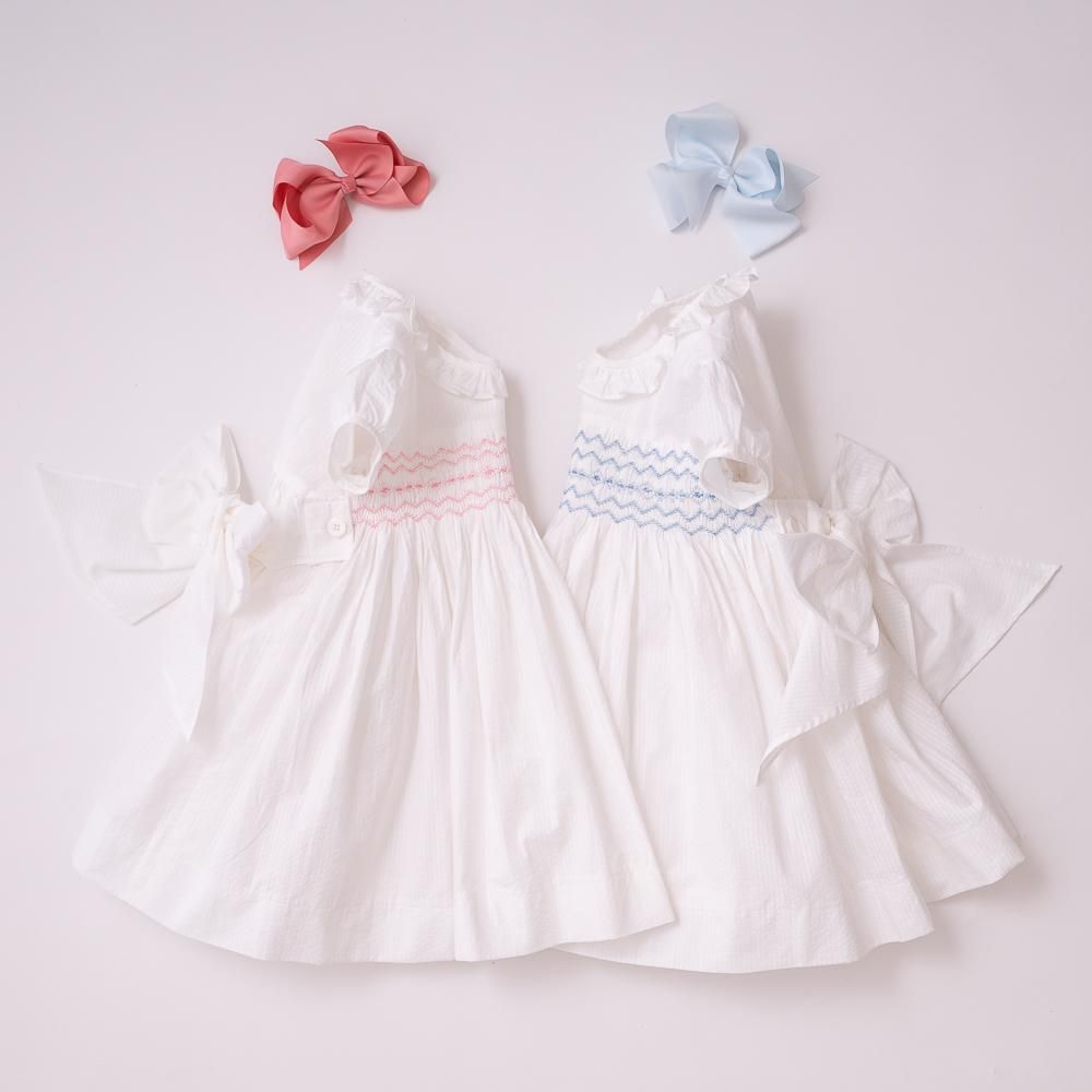 【クリーニング済】アマイアキッズ　Amaia ピンク　スモッキングワンピース 30%OFF】Amaia Kids - Falbala dress - Pink seersucker