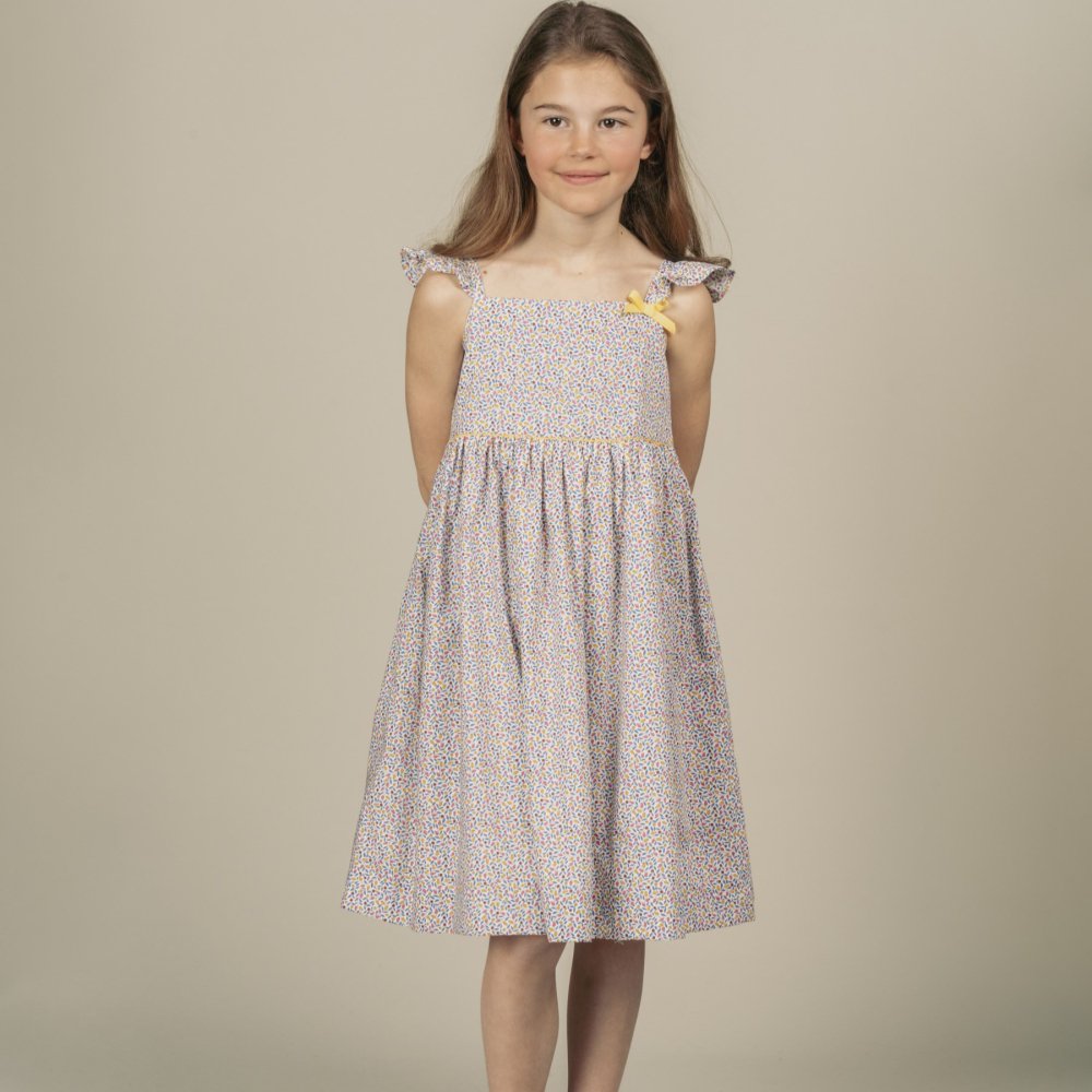 <img class='new_mark_img1' src='https://img.shop-pro.jp/img/new/icons14.gif' style='border:none;display:inline;margin:0px;padding:0px;width:auto;' />Amaia Kids - Paquita dress - Liberty multico floral アマイアキッズ - リバティプリントワンピース