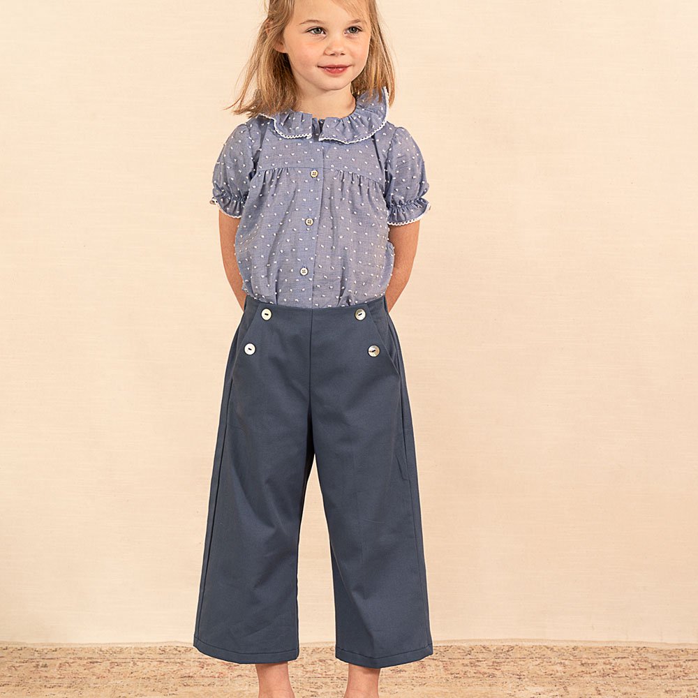 <img class='new_mark_img1' src='https://img.shop-pro.jp/img/new/icons14.gif' style='border:none;display:inline;margin:0px;padding:0px;width:auto;' />Amaia Kids - Fleur pants - Royal blue アマイアキッズ - パンツ